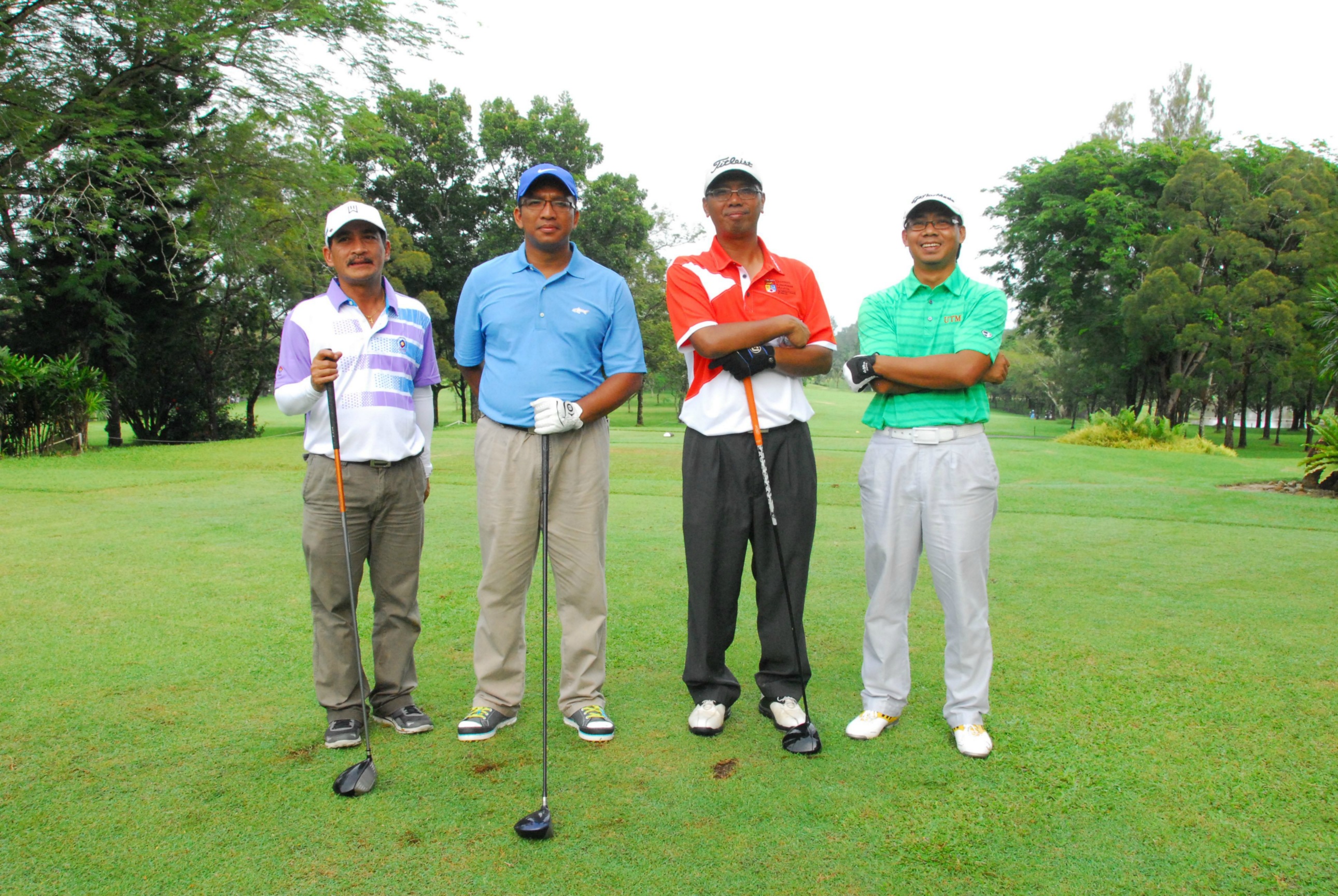 PRO15 157 GOLF DSC 0293.JPG